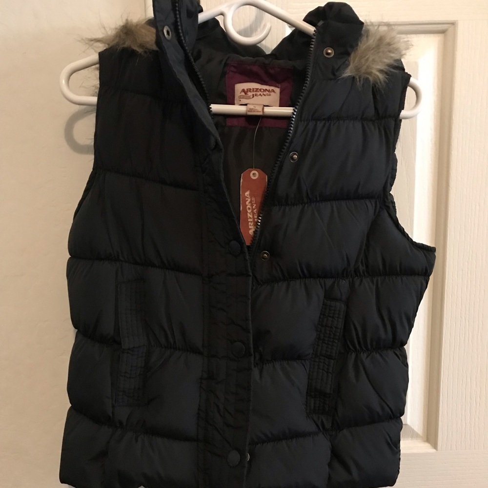 NWT cute vest